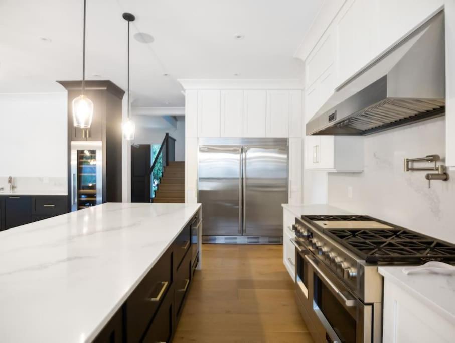 Вилла The Fernridge Estate: 5Bd Family Retreat! Лэнгли Экстерьер фото