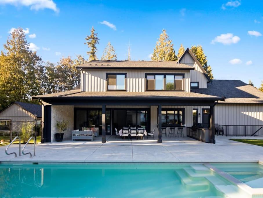 Вилла The Fernridge Estate: 5Bd Family Retreat! Лэнгли Экстерьер фото