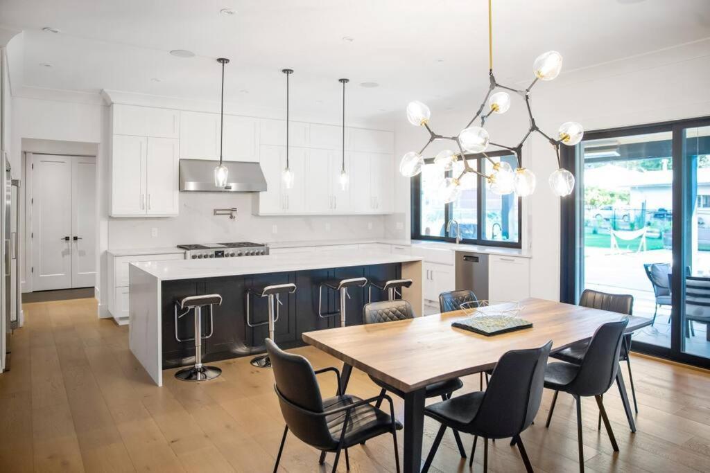 Вилла The Fernridge Estate: 5Bd Family Retreat! Лэнгли Экстерьер фото