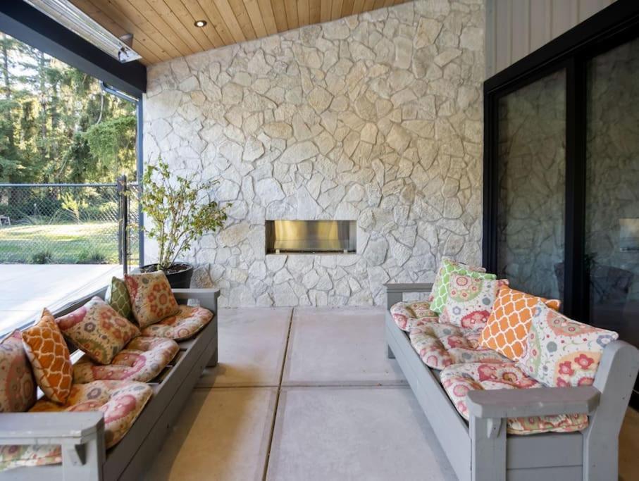 Вилла The Fernridge Estate: 5Bd Family Retreat! Лэнгли Экстерьер фото